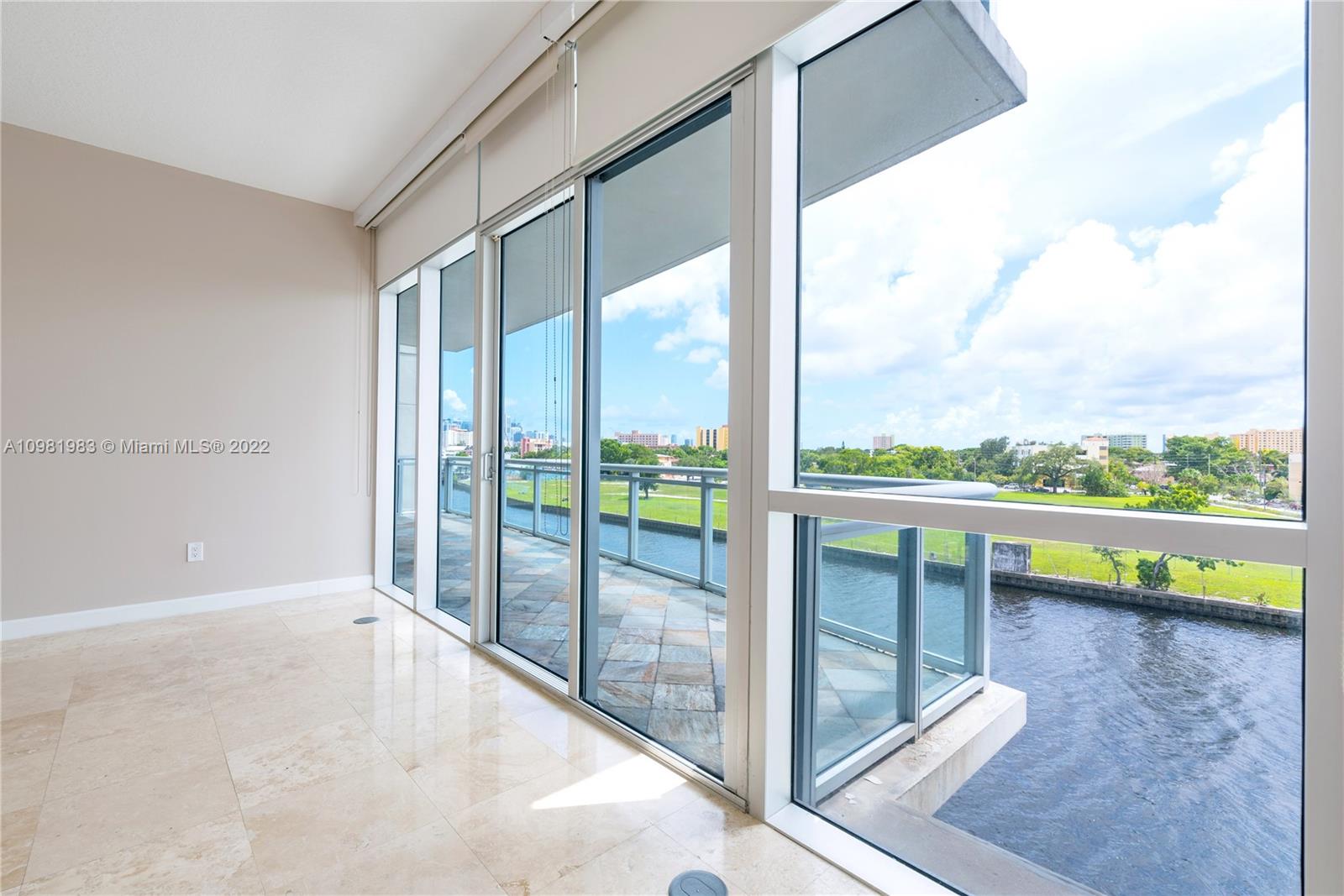 Spring Garden Miami, FL 33136 - Photo 9 of 39