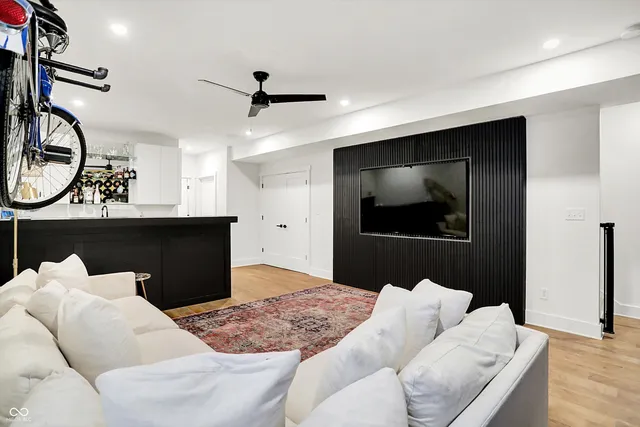 $650,000 | 1247 Hartford Street, Indianapolis, IN 46203