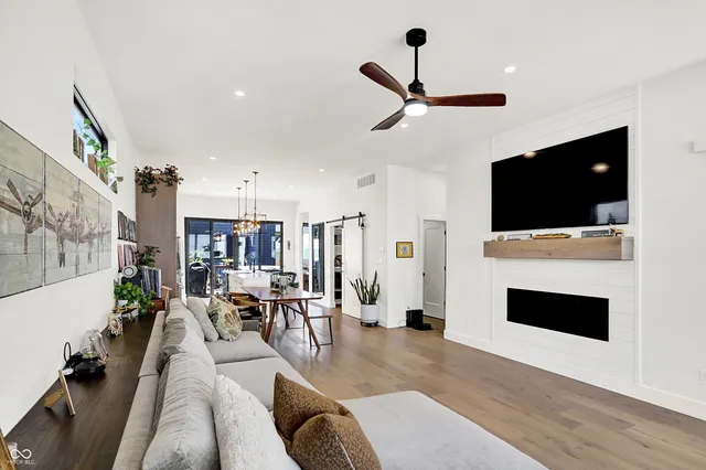 $650,000 | 1247 Hartford Street, Indianapolis, IN 46203