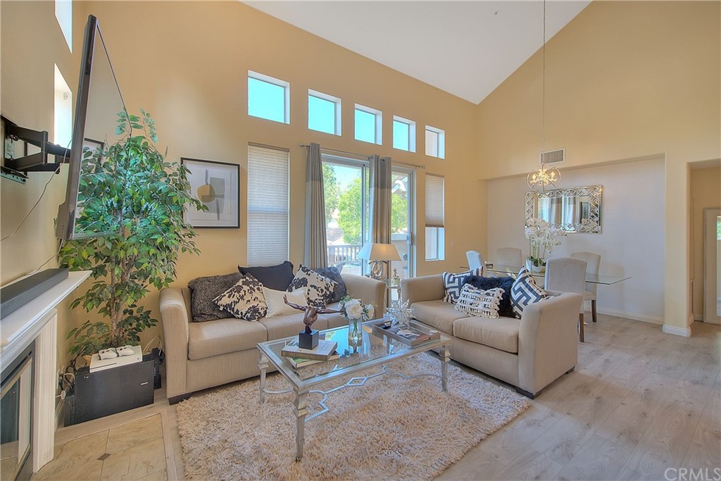 2686 Dunstan Drive Tustin, CA 92782 - Photo 3 of 37