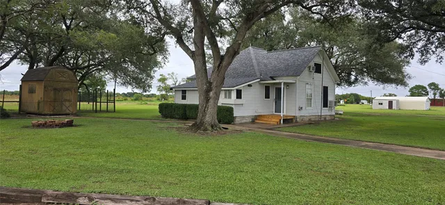 $180,000 | 1011 6th Street, East Bernard, TX 77435
