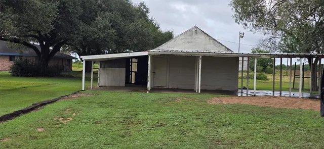 $180,000 | 1011 6th Street, East Bernard, TX 77435