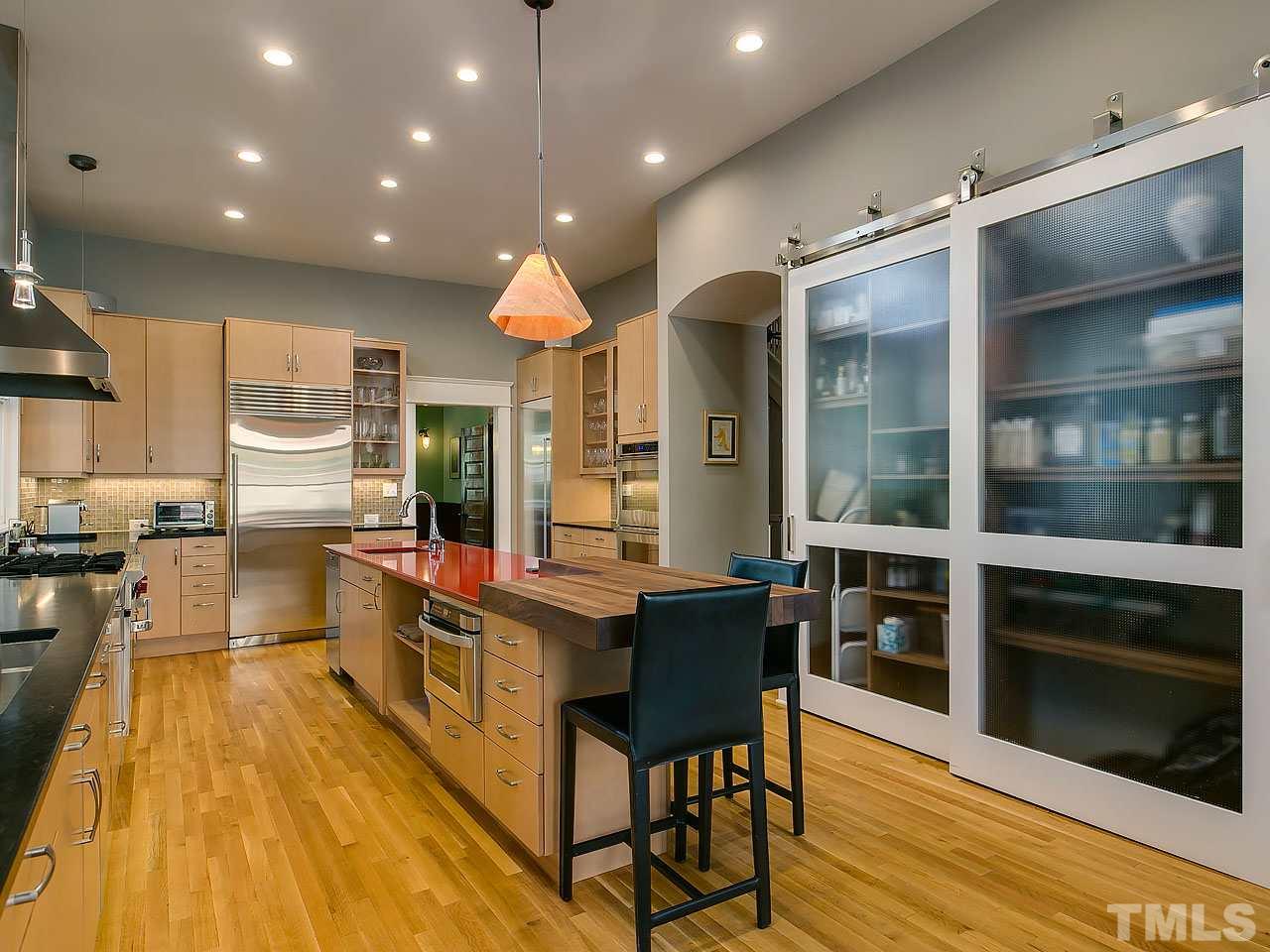 301 Watts Street Durham, NC 27701 - Photo 9 of 25