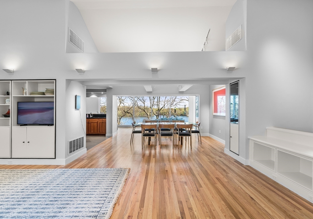37 Beverly Road Arlington, MA 02474 - Photo 8 of 38