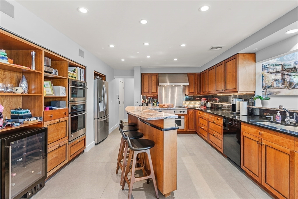 37 Beverly Road Arlington, MA 02474 - Photo 9 of 38