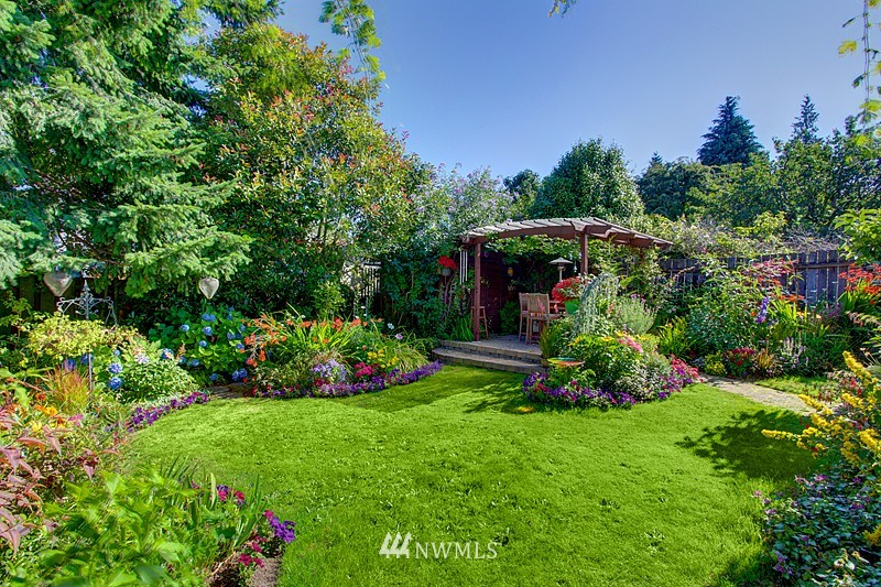 4138 Southwest Rose Street Seattle, WA 98136 - Photo 11 of 15