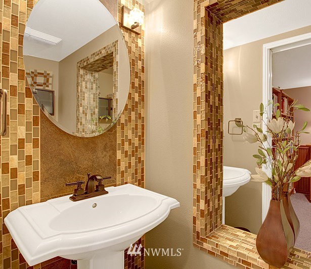 4138 Southwest Rose Street Seattle, WA 98136 - Photo 10 of 15