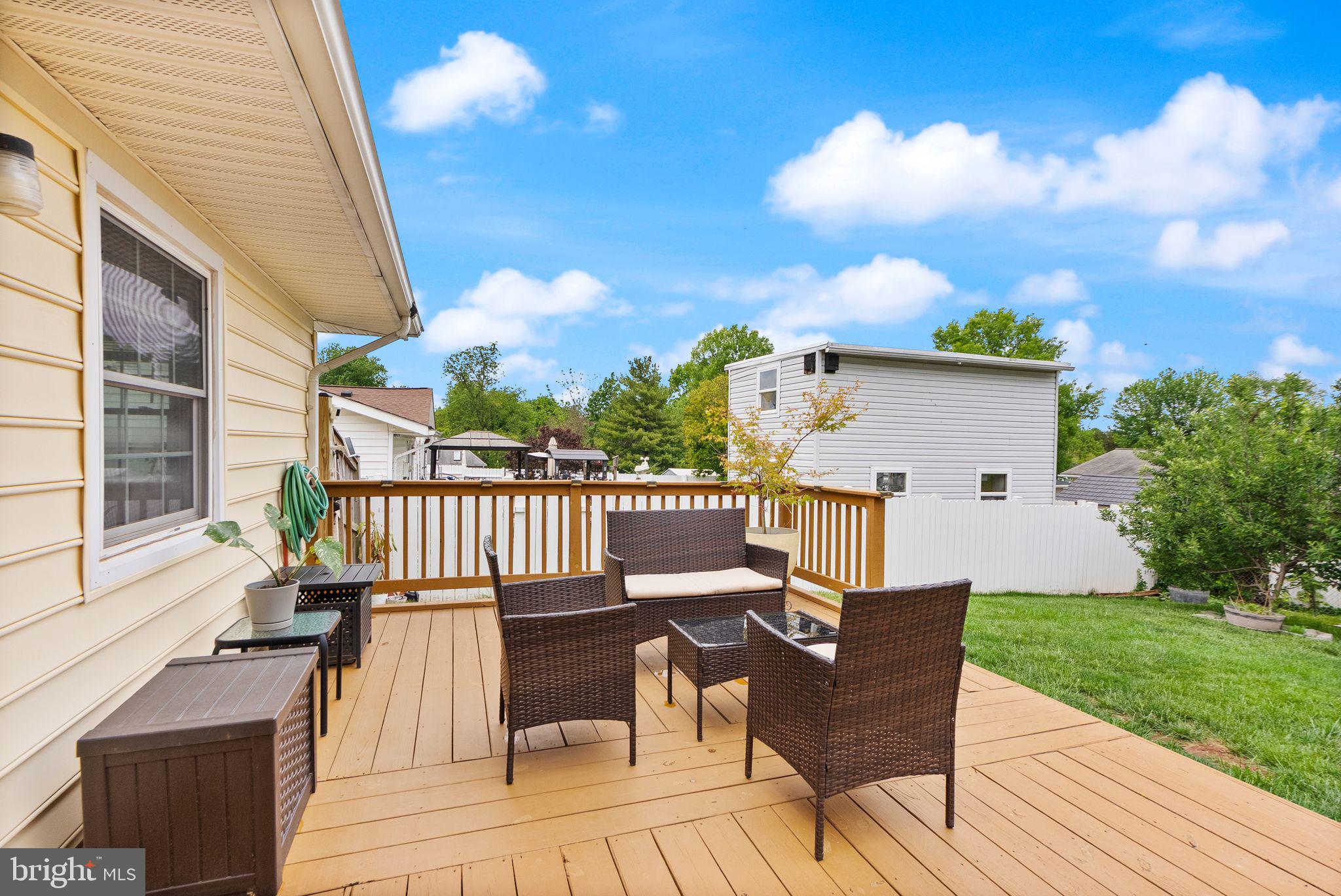 514 West Nettle Tree Road Sterling, VA 20164 - Photo 40 of 49 Newer Deck 2021