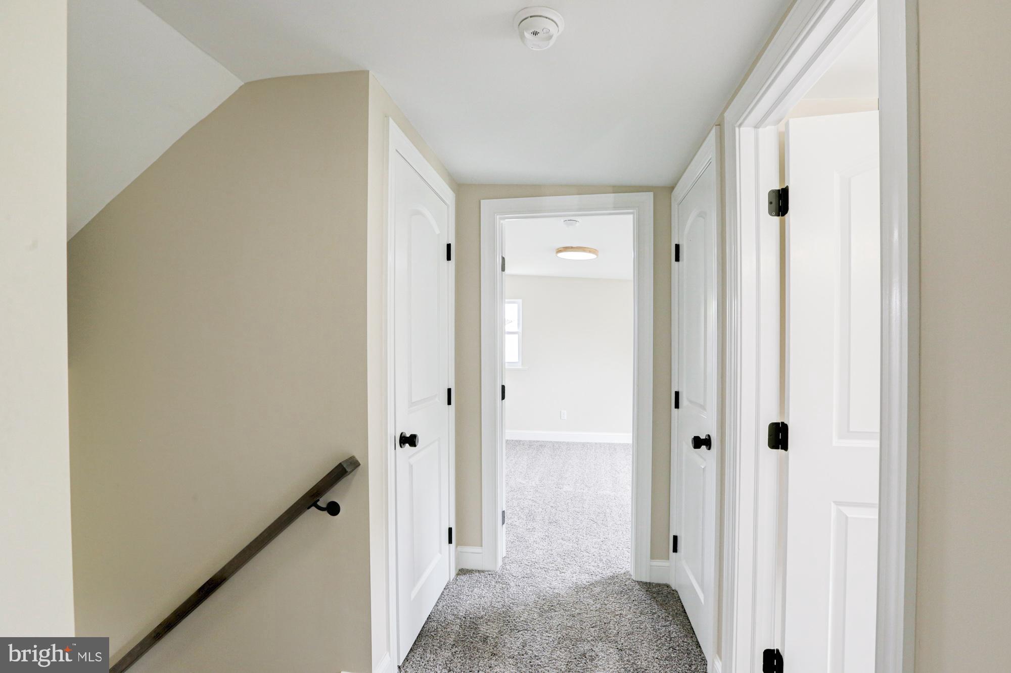 455 Fort Mott Road Pennsville, NJ 08070 - Photo 21 of 97 Upstairs Hallway