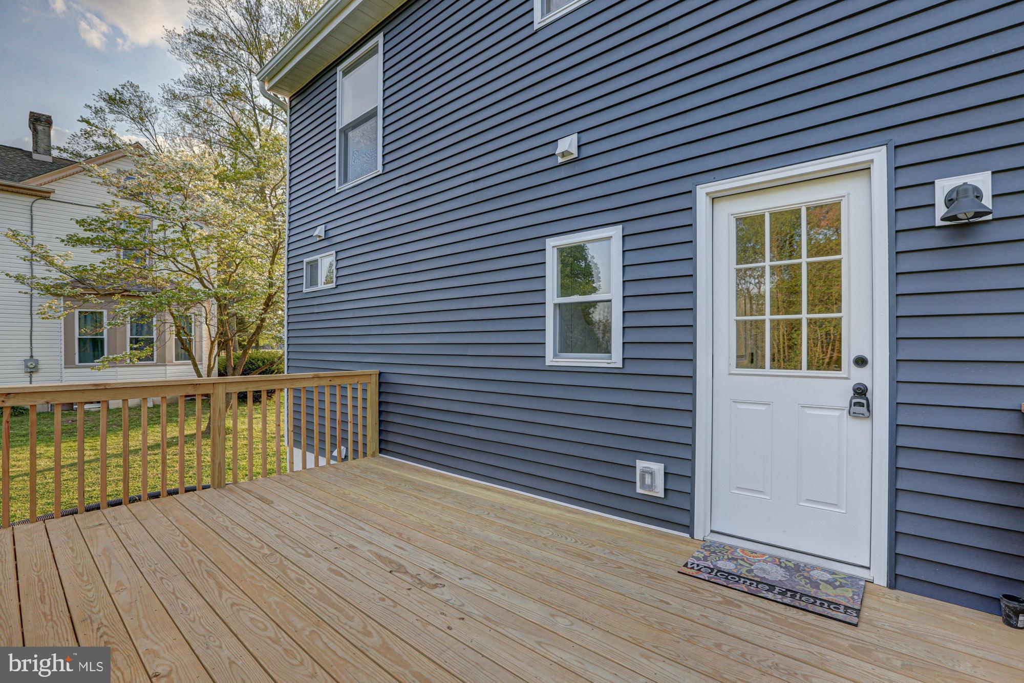 455 Fort Mott Road Pennsville, NJ 08070 - Photo 28 of 97 Back Deck Entrance