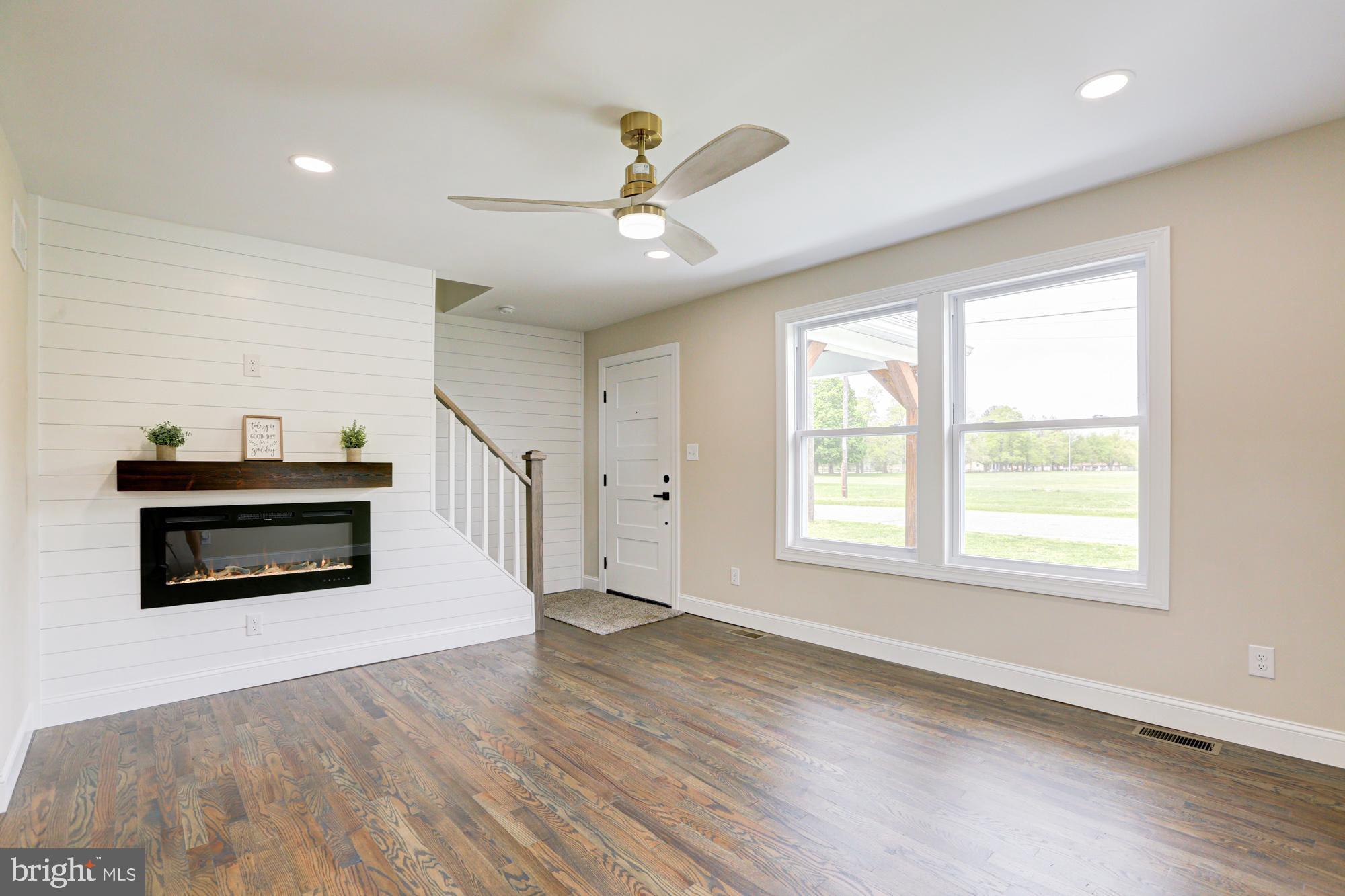 455 Fort Mott Road Pennsville, NJ 08070 - Photo 52 of 97 Living Room