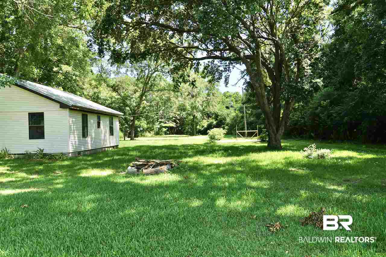 19757 South County Road 20 Foley, AL 36535 - Photo 4 of 23 Large Yard