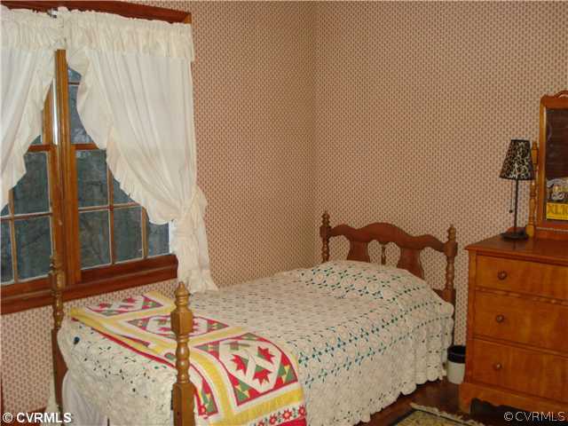 1700 Rambling Road Richmond, VA 23235 - Photo 10 of 16 Gallery Image 10