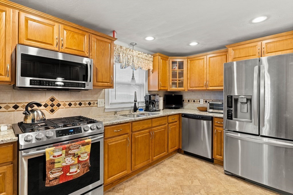 809 Amesbury Road Haverhill, MA 01830 - Photo 14 of 35 Gallery Image 14