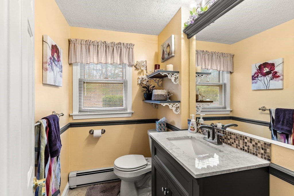 809 Amesbury Road Haverhill, MA 01830 - Photo 19 of 35 Gallery Image 19