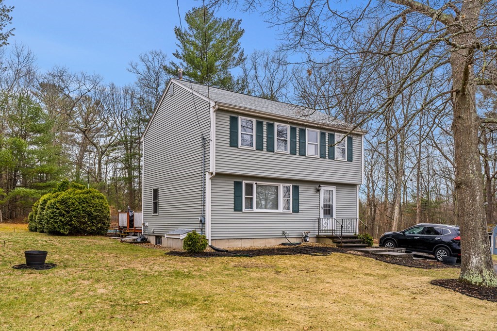 809 Amesbury Road Haverhill, MA 01830 - Photo 3 of 35 Gallery Image 3