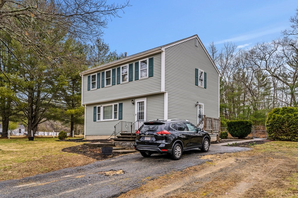 809 Amesbury Road Haverhill, MA 01830 - Photo 4 of 35 Gallery Image 4