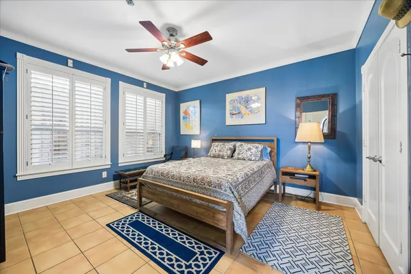 $1,400,000 | 6635 Minola Street, Houston, TX 77007