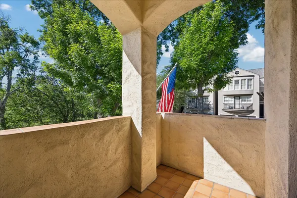 $1,400,000 | 6635 Minola Street, Houston, TX 77007