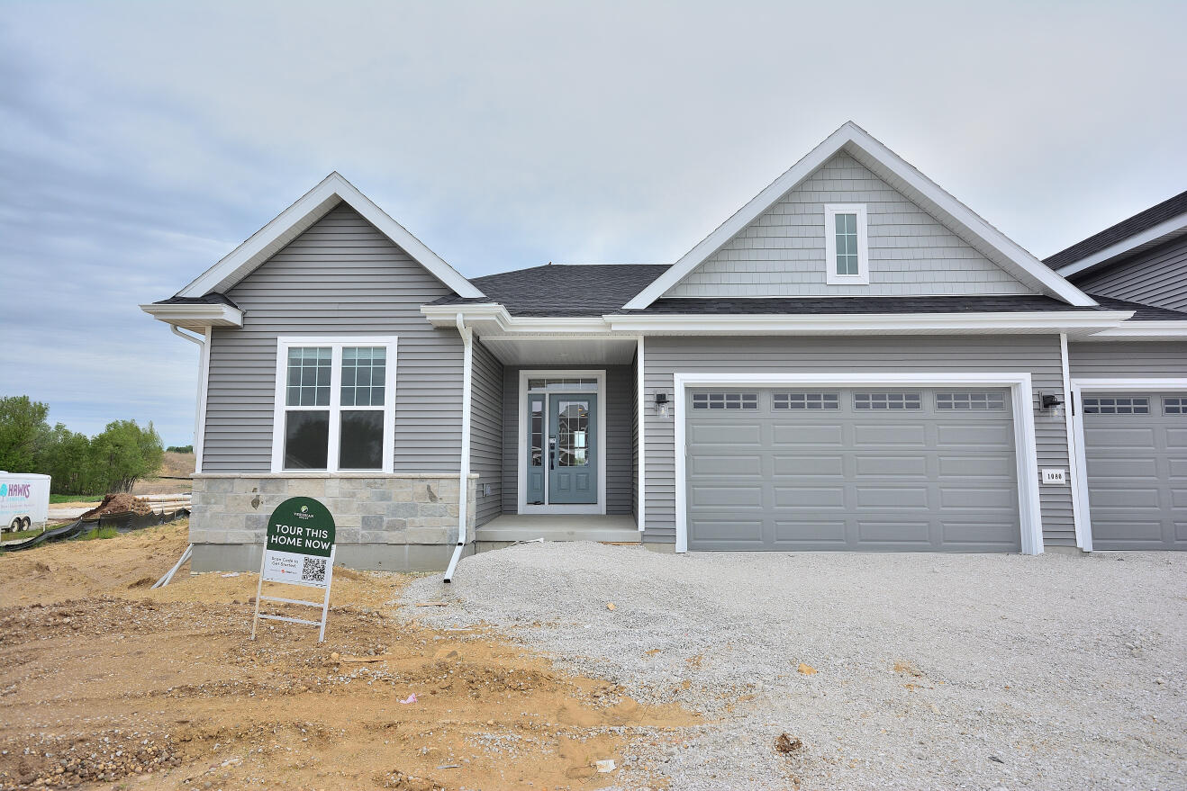 1080 Elderberry Road Oconomowoc, WI 53066 - Photo 1 of 31 95 ARWT (2)