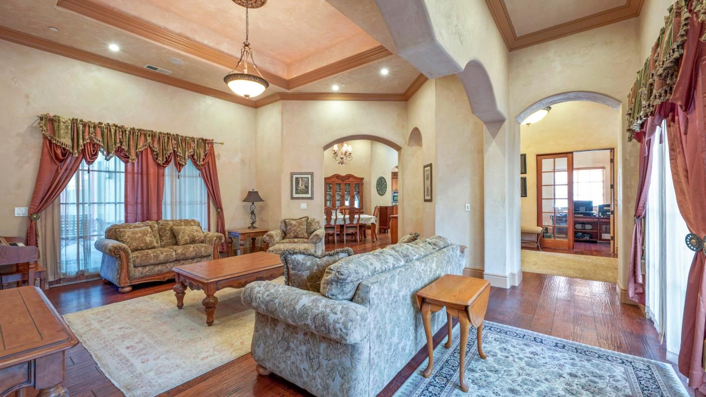 8654 Carolines Ridge Road Salinas, CA 93907 - Photo 13 of 47 Gallery Image 13