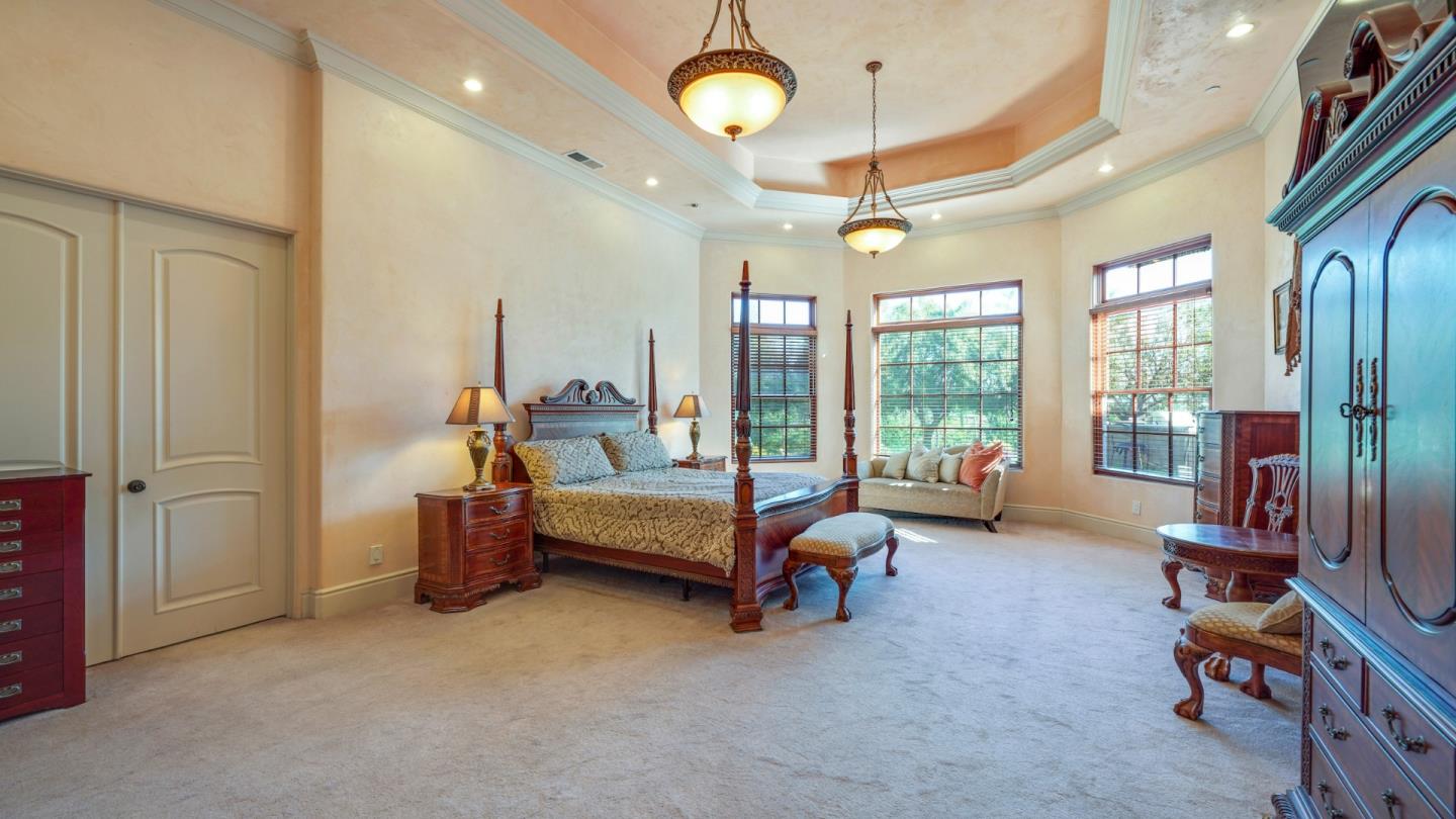 8654 Carolines Ridge Road Salinas, CA 93907 - Photo 15 of 47 Gallery Image 15