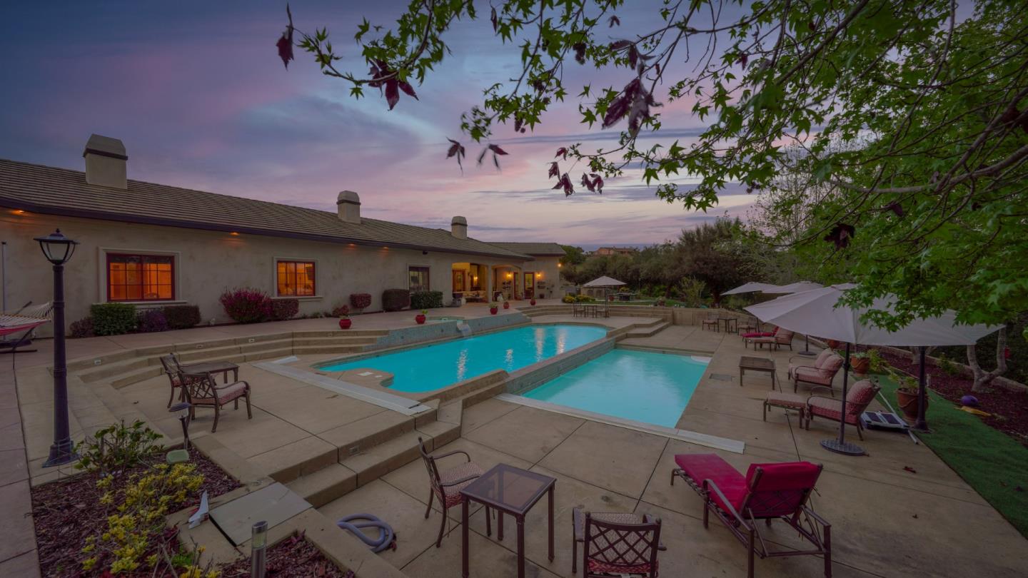 8654 Carolines Ridge Road Salinas, CA 93907 - Photo 5 of 47 Gallery Image 5