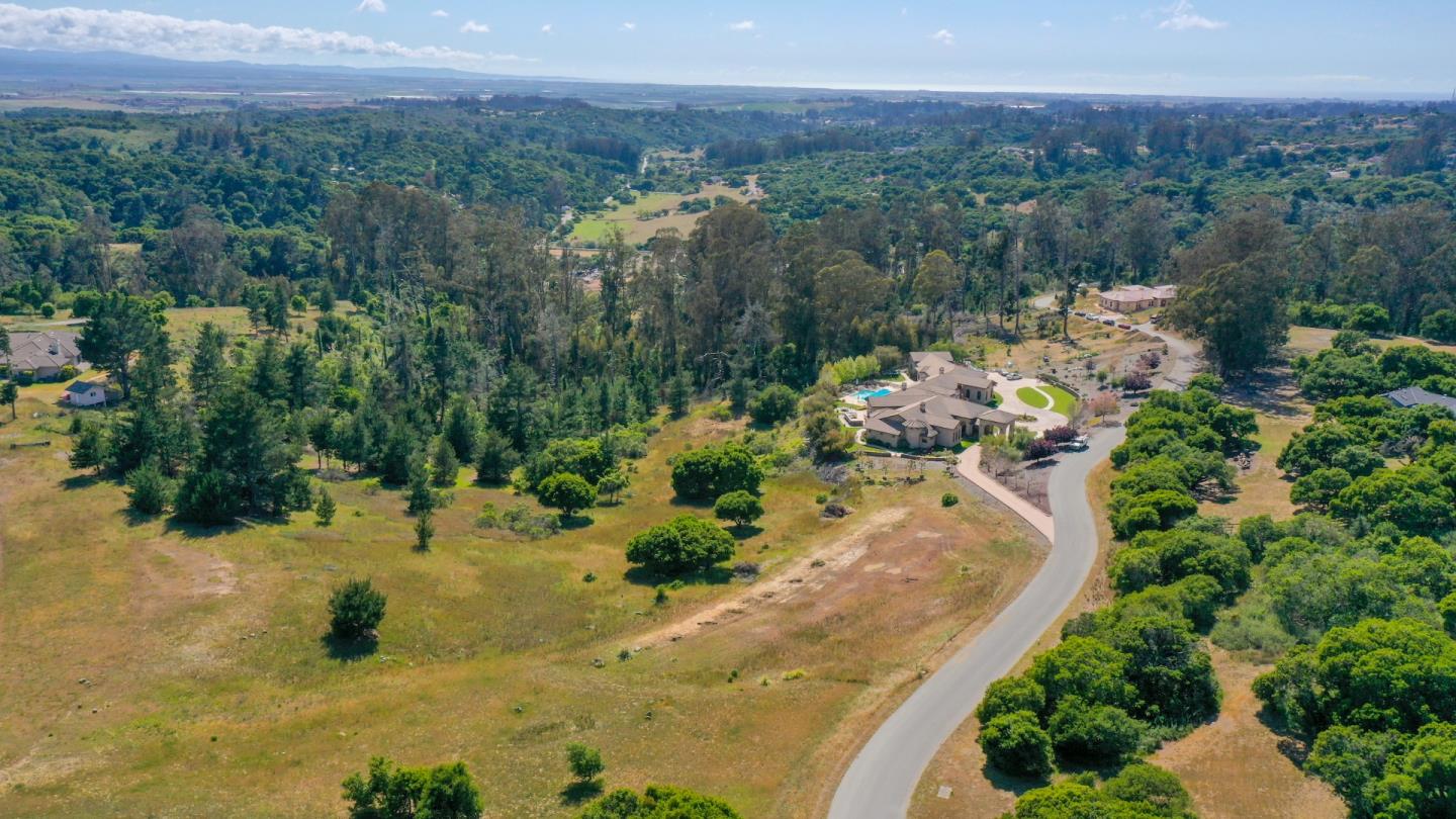 8654 Carolines Ridge Road Salinas, CA 93907 - Photo 8 of 47 Gallery Image 8