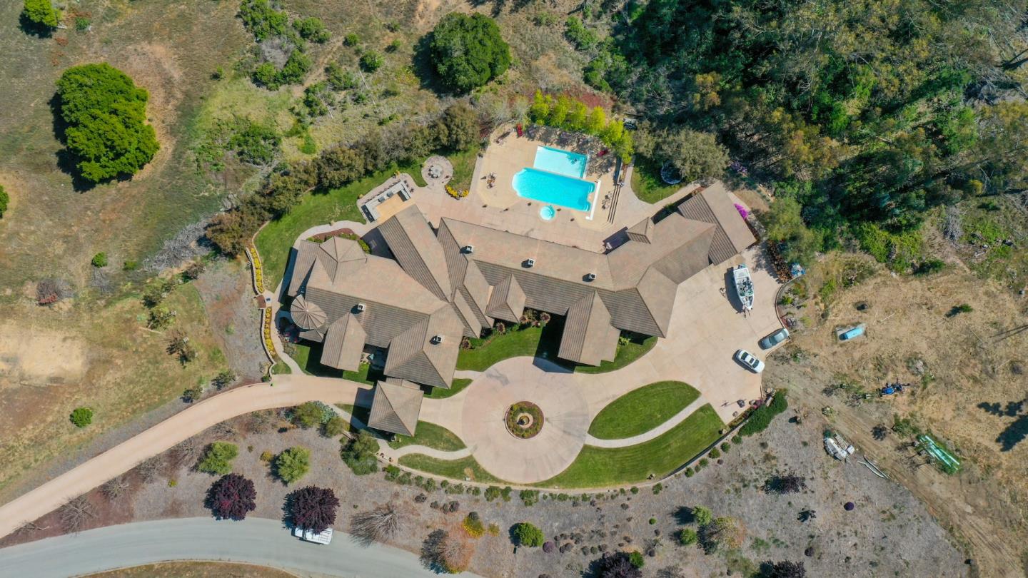 8654 Carolines Ridge Road Salinas, CA 93907 - Photo 9 of 47 Gallery Image 9