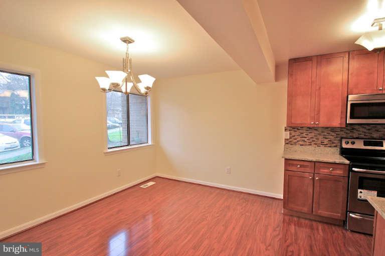 8533 Gwynedd Way Springfield, VA 22153 - Photo 5 of 30 Dining Room
