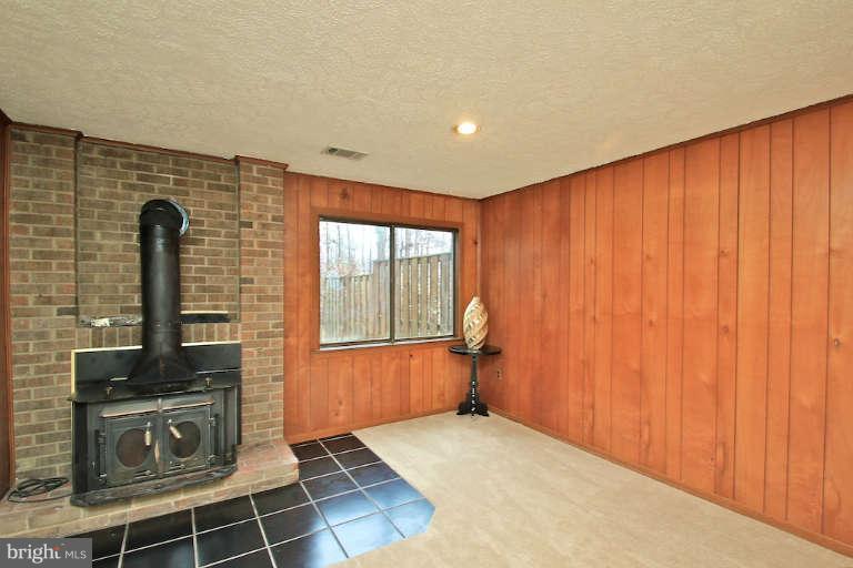 8533 Gwynedd Way Springfield, VA 22153 - Photo 9 of 30 Basement