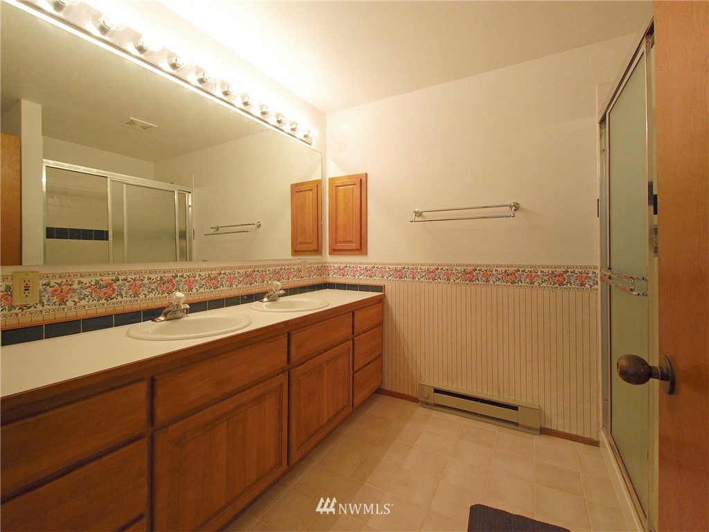 261 Lake Farm Road Port Angeles, WA 98362 - Photo 13 of 25