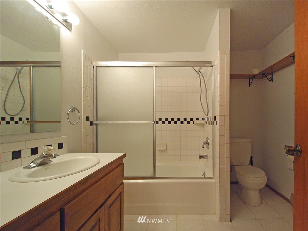 261 Lake Farm Road Port Angeles, WA 98362 - Photo 15 of 25
