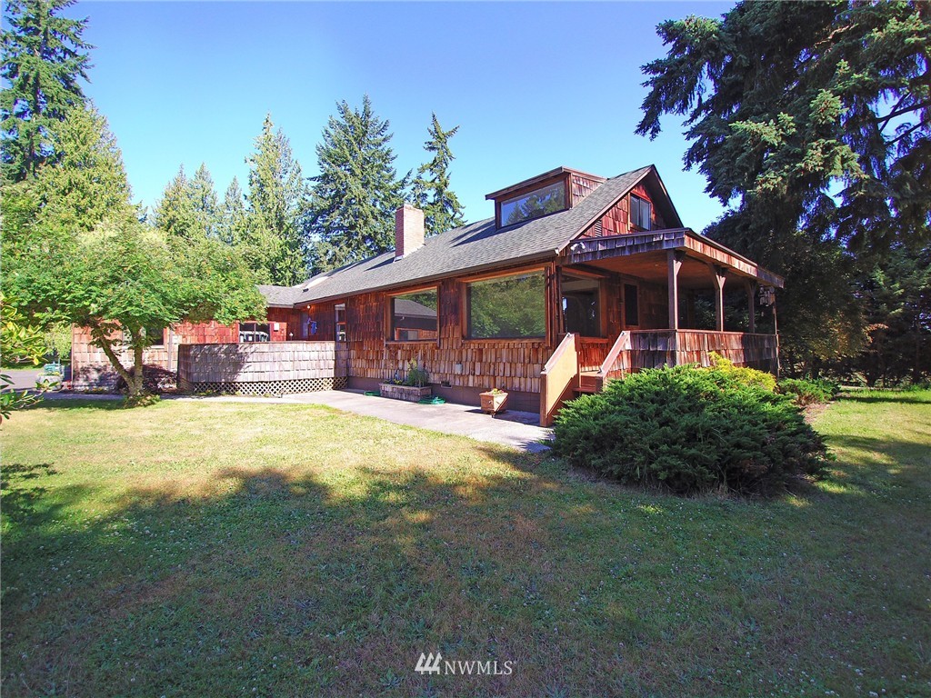 261 Lake Farm Road Port Angeles, WA 98362 - Photo 3 of 25