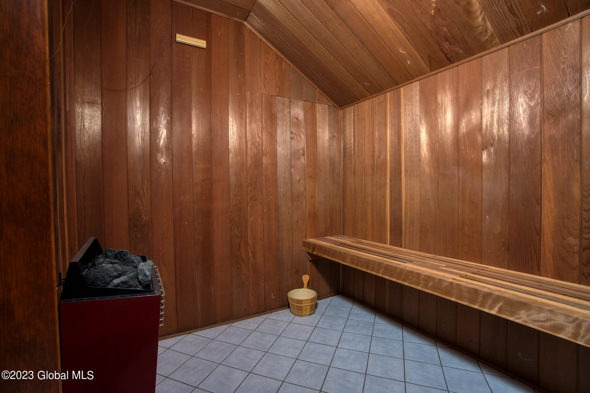 6 Brian Drive Rexford, NY 12148 - Photo 39 of 70 51B7F9FA-386C-41D2-BEA4-8F01580C3760