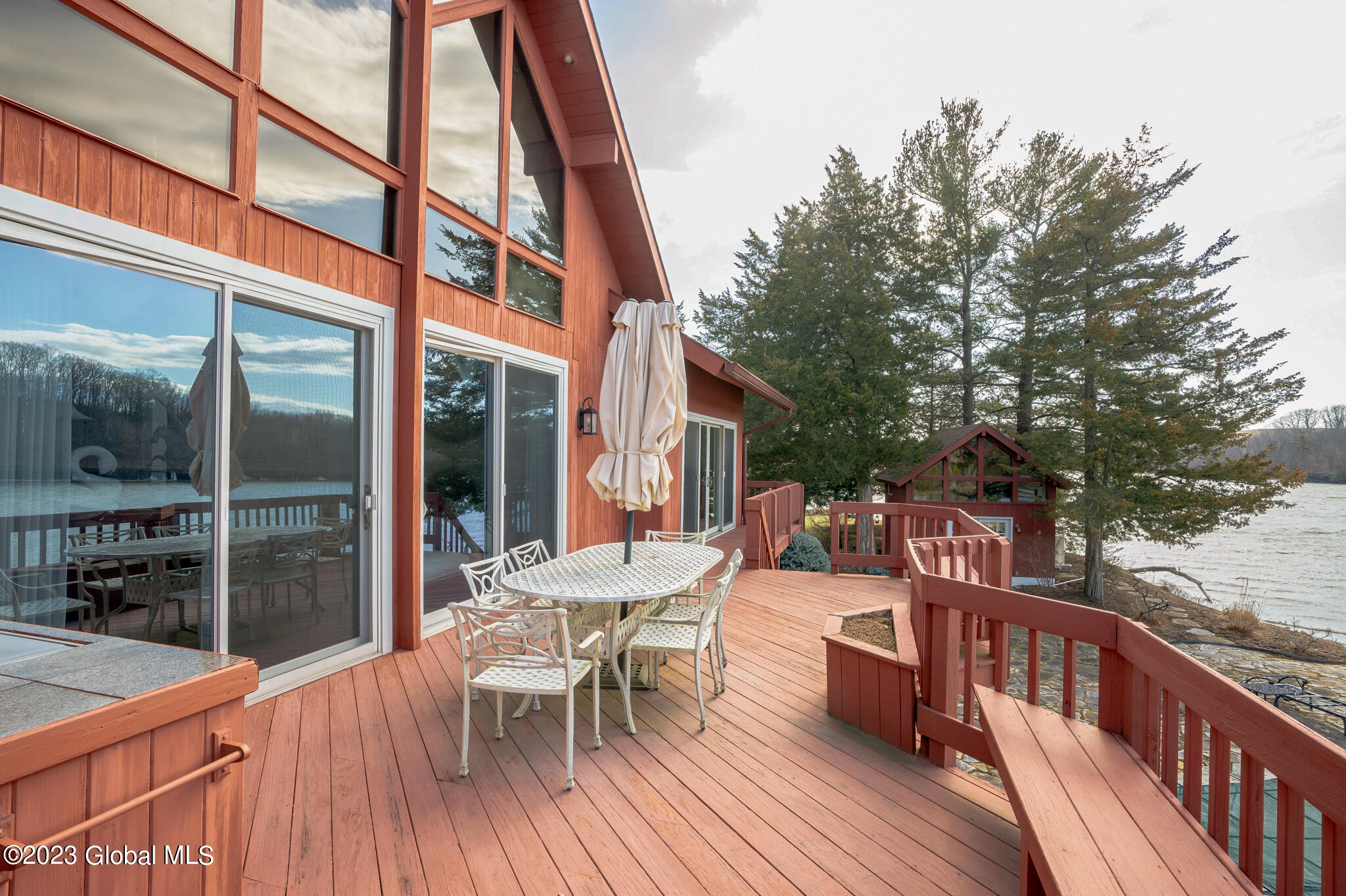 6 Brian Drive Rexford, NY 12148 - Photo 49 of 70 CF015831-167E-4817-9248-0D284054240B