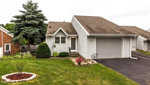 $219,900 | 28 Millhouse Lane Southwest, Chatfield, MN 55923