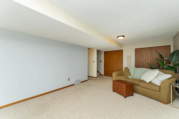 $219,900 | 28 Millhouse Lane Southwest, Chatfield, MN 55923