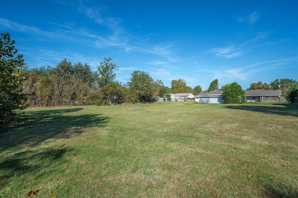 204 Southridge Road Edgewood, TX 75117 - Photo 34 of 36