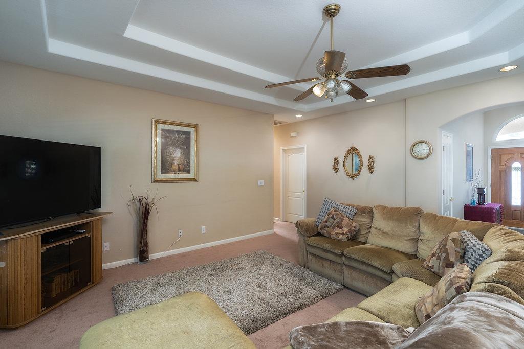 385 South Maple Drive Reedley, CA 93654 - Photo 13 of 36 Gallery Image 13