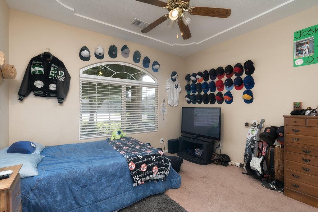 385 South Maple Drive Reedley, CA 93654 - Photo 14 of 36 Gallery Image 14