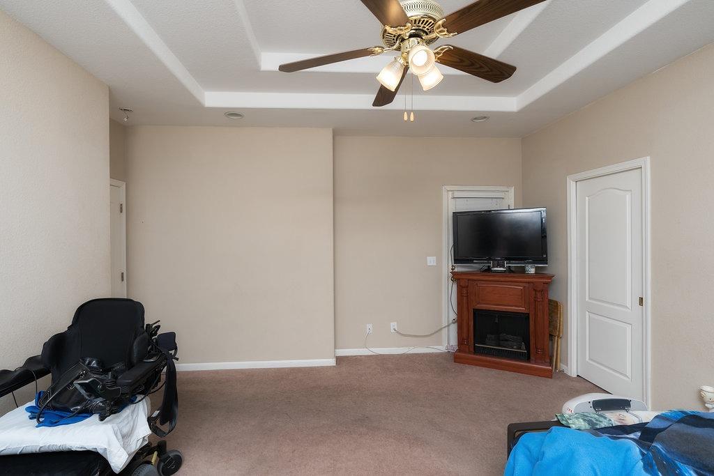 385 South Maple Drive Reedley, CA 93654 - Photo 20 of 36 Gallery Image 20