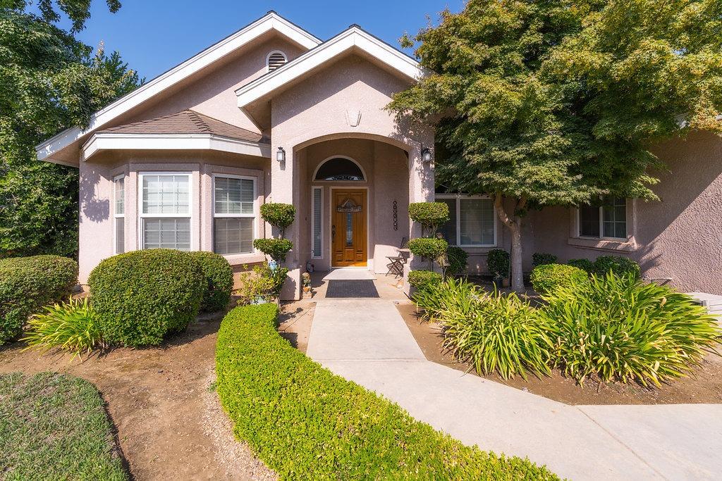 385 South Maple Drive Reedley, CA 93654 - Photo 4 of 36 Gallery Image 4