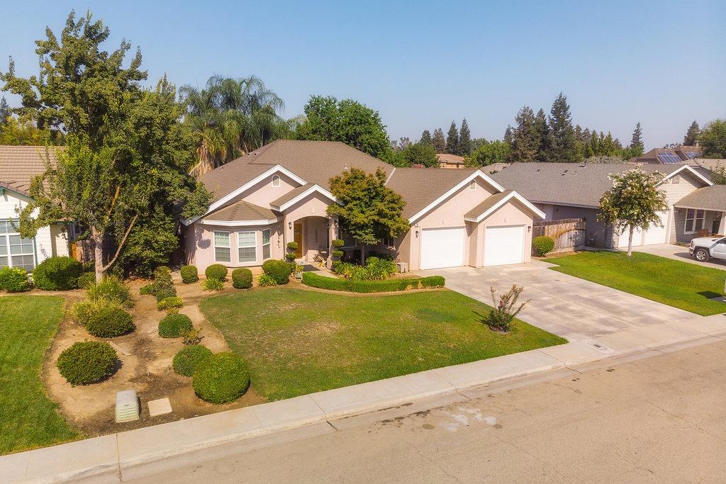 385 South Maple Drive Reedley, CA 93654 - Photo 32 of 36 Gallery Image 32