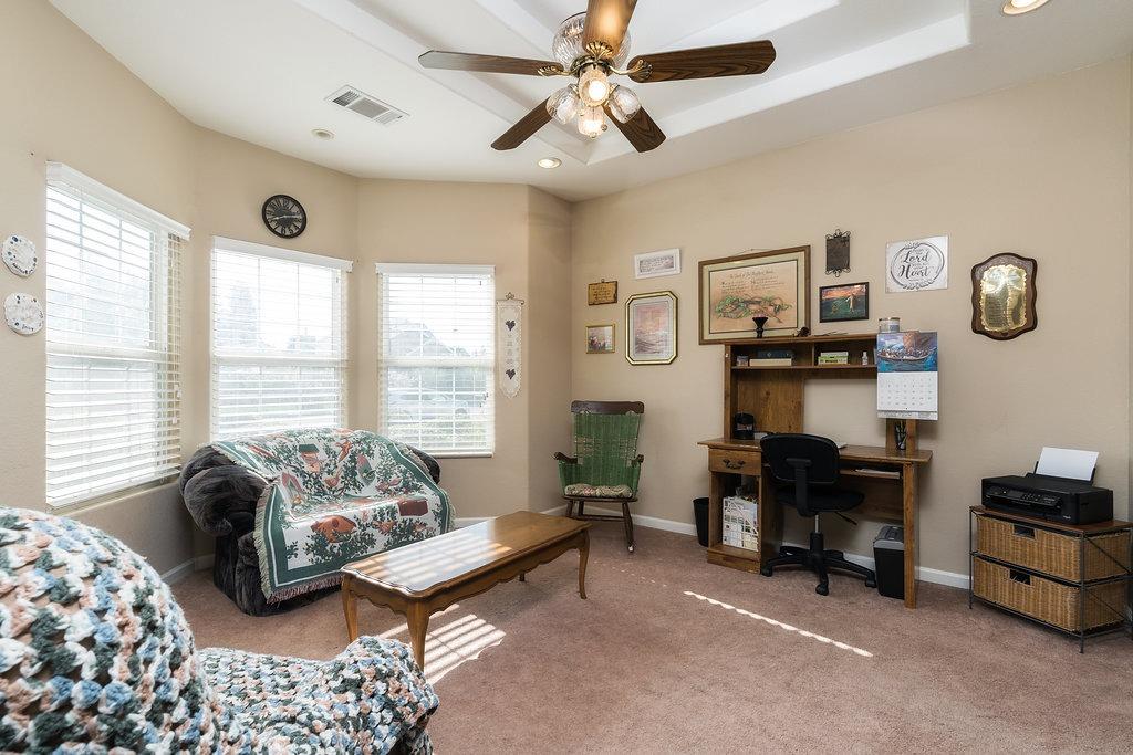 385 South Maple Drive Reedley, CA 93654 - Photo 7 of 36 Gallery Image 7