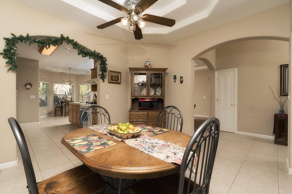 385 South Maple Drive Reedley, CA 93654 - Photo 10 of 36 Gallery Image 10