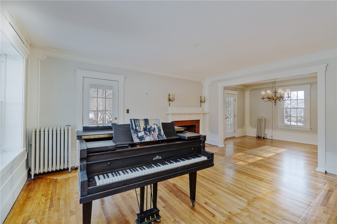 368 Great Road North Smithfield, RI 02896 - Photo 3 of 13 Gallery Image 3