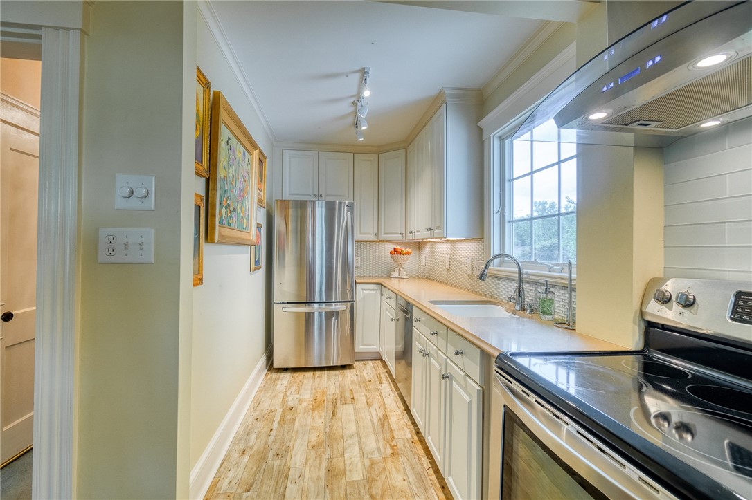 368 Great Road North Smithfield, RI 02896 - Photo 6 of 13 Gallery Image 6