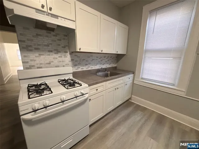 $2,500 | 237 Fulton Street, Paterson, NJ 07501