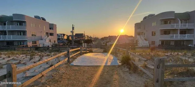 $4,600 | 2108 South Ocean Avenue, Unit 201B, South Seaside Park, NJ 08752